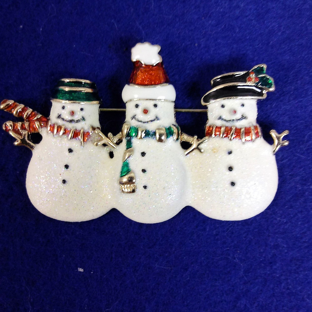 Three Snowmen Xmas Pin/Brooch